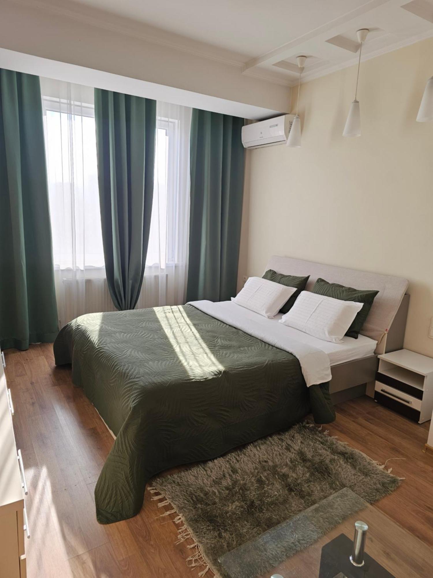 Stefan Cel Mare 1 Studio Kiszyniów Zewnętrze zdjęcie